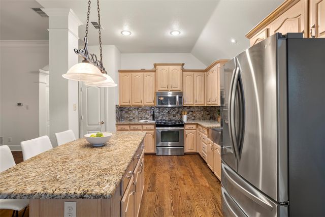 669 Brookhaven Court, Waxahachie, TX 75165