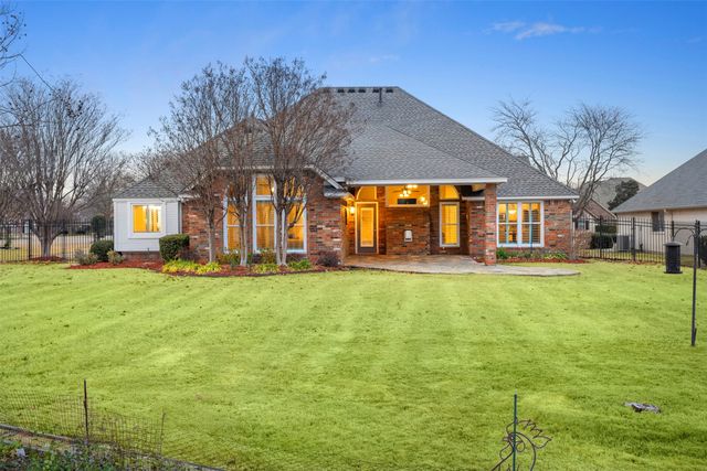 669 Brookhaven Court, Waxahachie, TX 75165