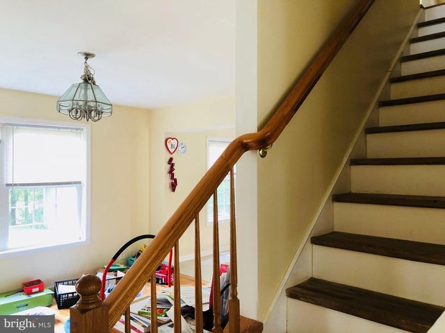 231 S MAIN ST, Pennington, NJ 08534