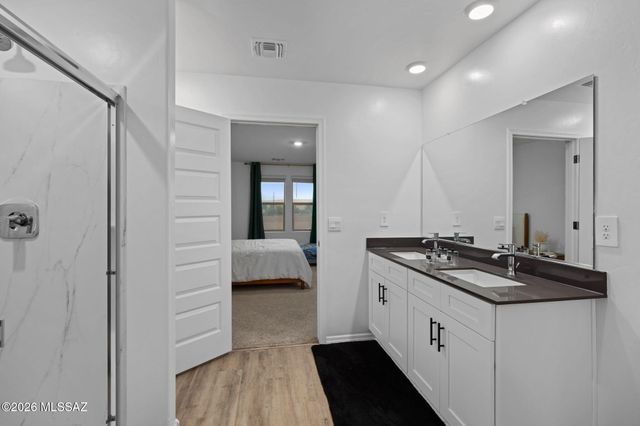 10419 W Guildford Lane, Marana, AZ 85653