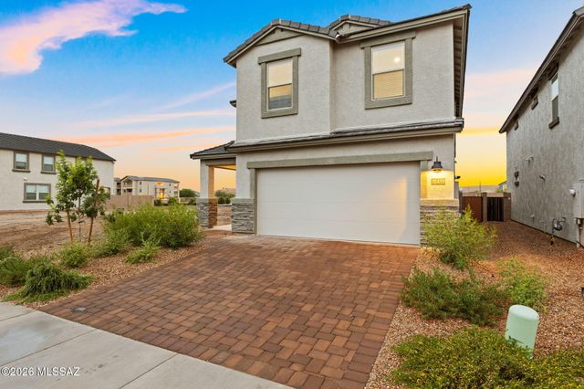 10419 W Guildford Lane, Marana, AZ 85653
