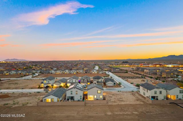 10419 W Guildford Lane, Marana, AZ 85653