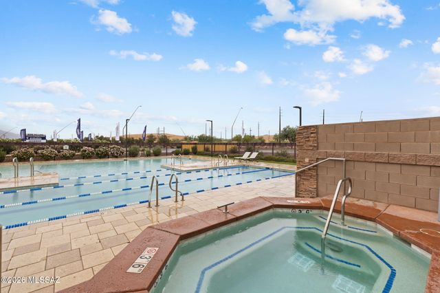 10419 W Guildford Lane, Marana, AZ 85653