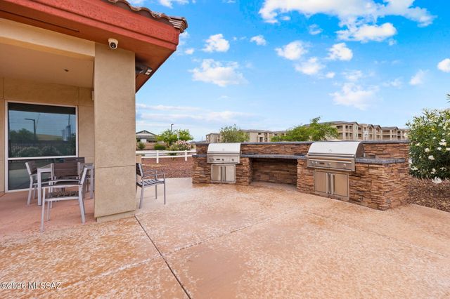 10419 W Guildford Lane, Marana, AZ 85653