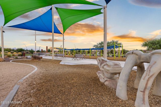 10419 W Guildford Lane, Marana, AZ 85653