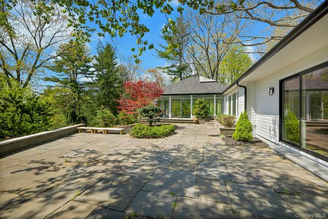 380 Cross River Road, Katonah, NY 10536