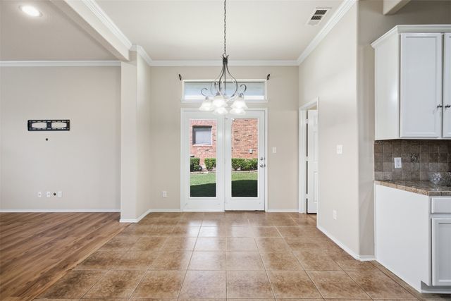 750 Village Green Drive, Desoto, TX 75115