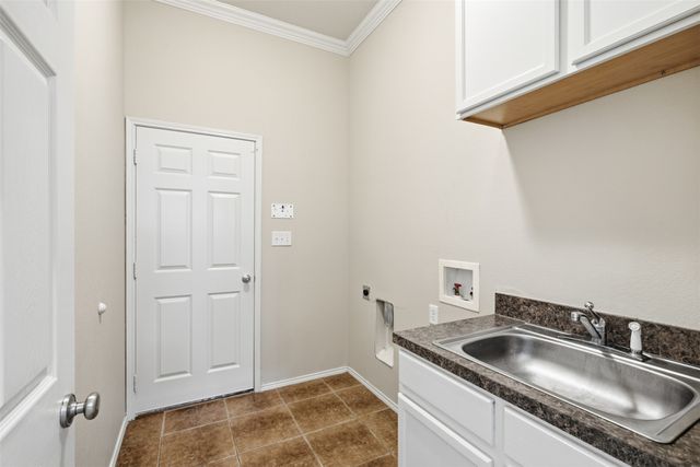 750 Village Green Drive, Desoto, TX 75115