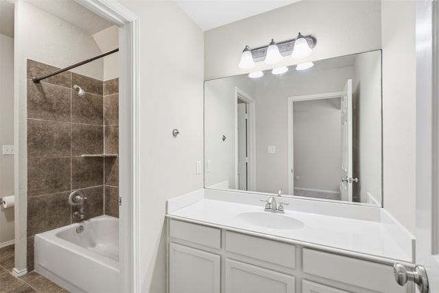 750 Village Green Drive, Desoto, TX 75115