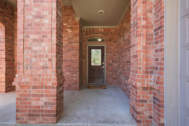750 Village Green Drive, Desoto, TX 75115