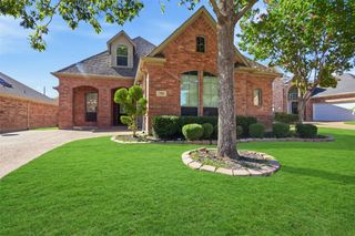 750 Village Green Drive, Desoto, TX 75115