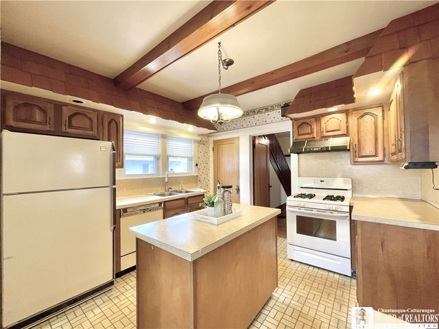 81 Hotchkiss Street, Jamestown, NY 14701