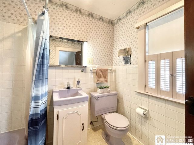 81 Hotchkiss Street, Jamestown, NY 14701