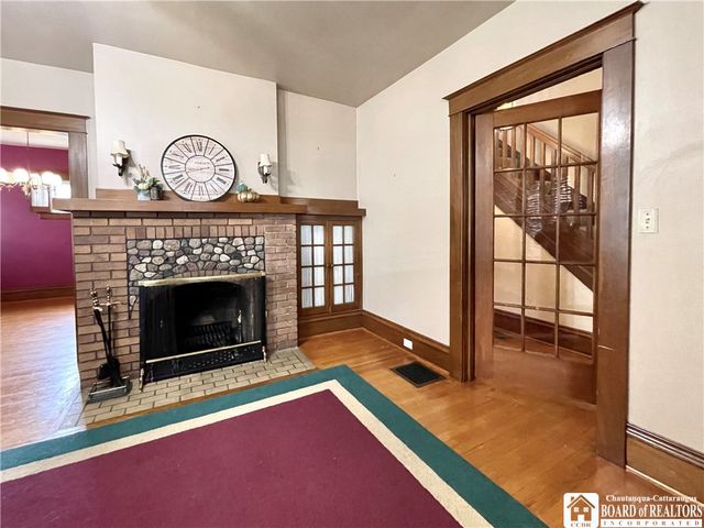 81 Hotchkiss Street, Jamestown, NY 14701