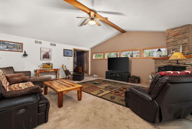 1713 E Howard Drive, Edgerton, WI 53534