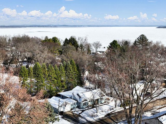 1713 E Howard Drive, Edgerton, WI 53534