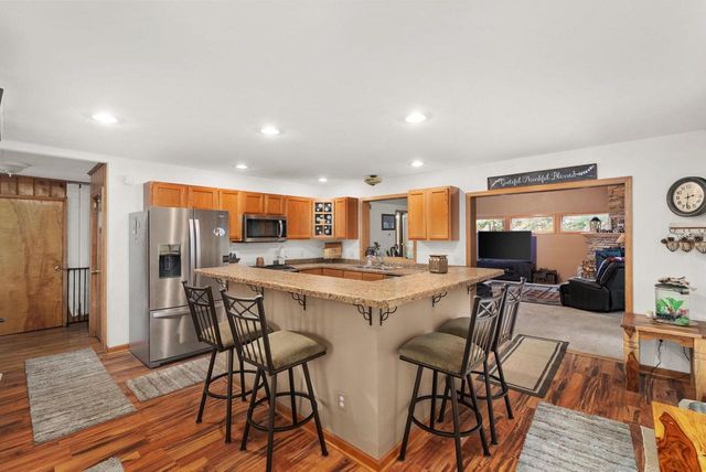 1713 E Howard Drive, Edgerton, WI 53534