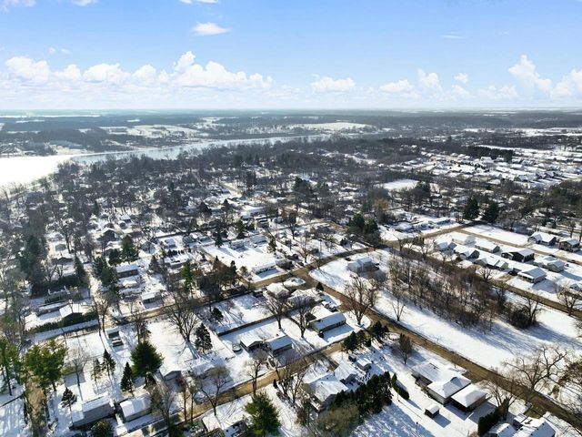 1713 E Howard Drive, Edgerton, WI 53534