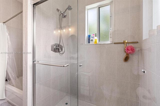 357 NE 35th Ter, Homestead, FL 33033