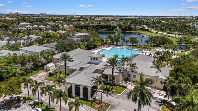 357 NE 35th Ter, Homestead, FL 33033