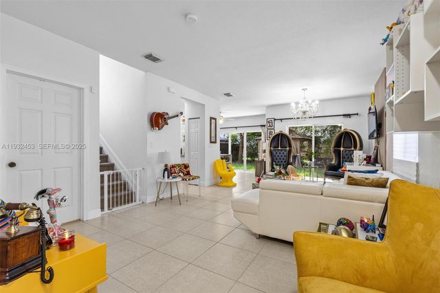 357 NE 35th Ter, Homestead, FL 33033