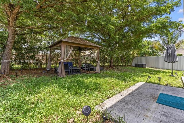 357 NE 35th Ter, Homestead, FL 33033