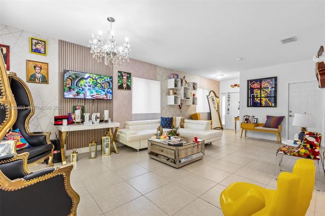 357 NE 35th Ter, Homestead, FL 33033