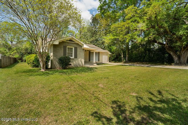404 N 18th Avenue, Hattiesburg, MS 39401