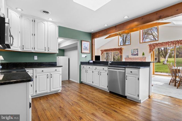 292 OLD STATE RD, Berwyn, PA 19312