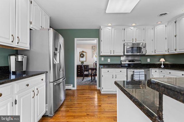 292 OLD STATE RD, Berwyn, PA 19312