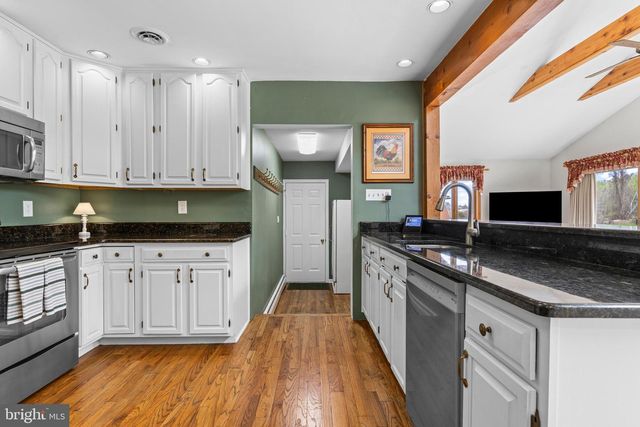 292 OLD STATE RD, Berwyn, PA 19312