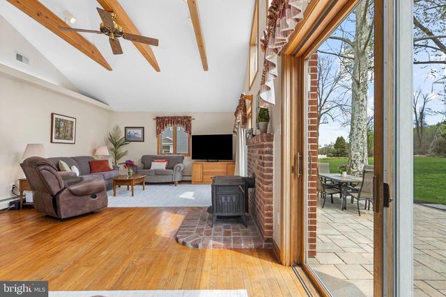 292 OLD STATE RD, Berwyn, PA 19312