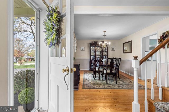 292 OLD STATE RD, Berwyn, PA 19312