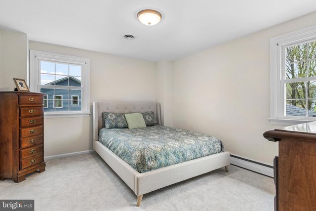 292 OLD STATE RD, Berwyn, PA 19312