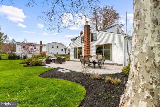 292 OLD STATE RD, Berwyn, PA 19312
