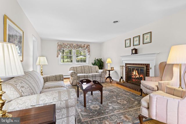 292 OLD STATE RD, Berwyn, PA 19312