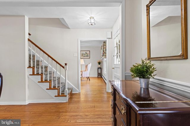 292 OLD STATE RD, Berwyn, PA 19312