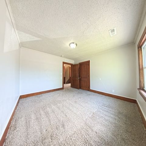 3303 University Avenue, Des Moines, IA 50311