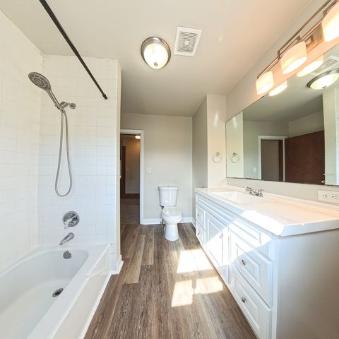 3303 University Avenue, Des Moines, IA 50311