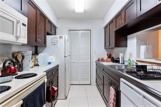 755 Riverside Drive 1326, Coral Springs, FL 33071