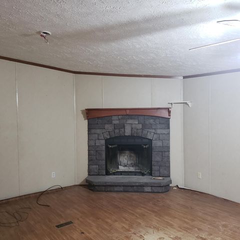 2268 Severs Road, Seymour, MO 65746