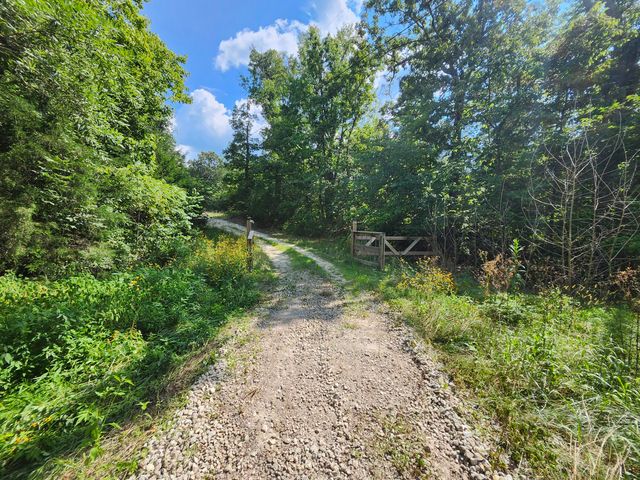 2268 Severs Road, Seymour, MO 65746
