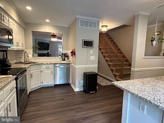 4876 WEATHERHILL DR, Wilmington, DE 19808