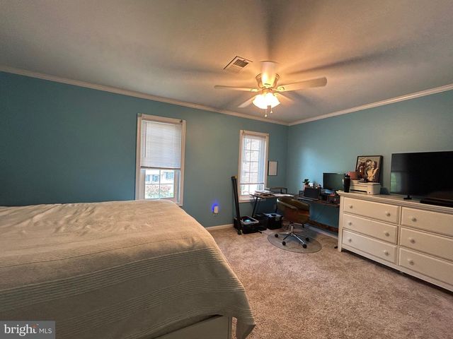 4876 WEATHERHILL DR, Wilmington, DE 19808