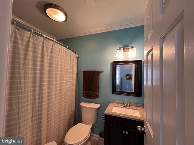 4876 WEATHERHILL DR, Wilmington, DE 19808