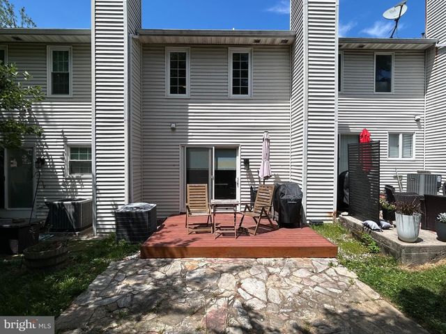 4876 WEATHERHILL DR, Wilmington, DE 19808