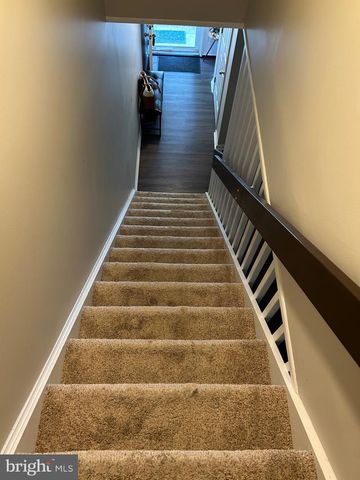 4876 WEATHERHILL DR, Wilmington, DE 19808