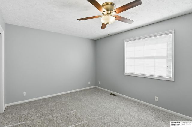 5180 S 147th Circle, Omaha, NE 68137