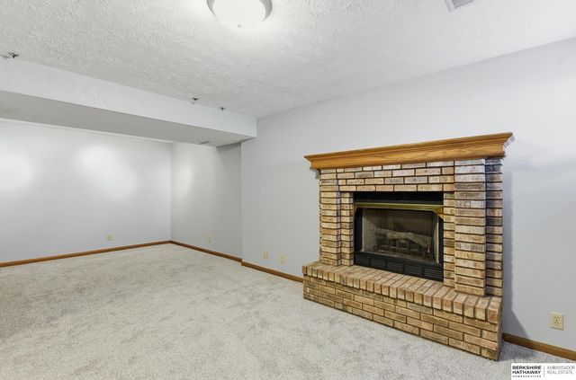 5180 S 147th Circle, Omaha, NE 68137