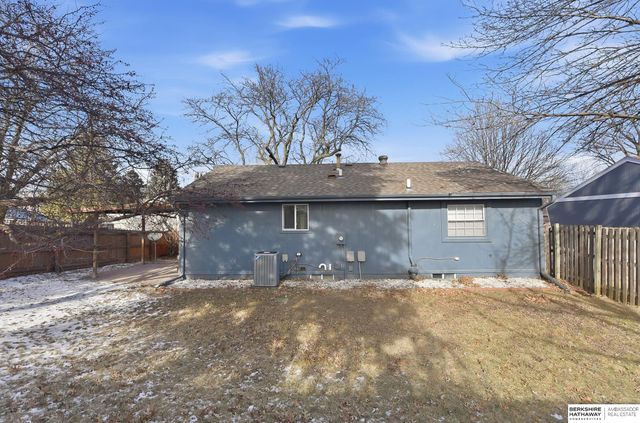 5180 S 147th Circle, Omaha, NE 68137